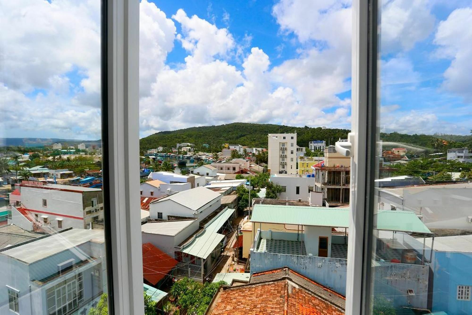 Hotel Khach San Ngoc Son Phú Quốc Exterior foto